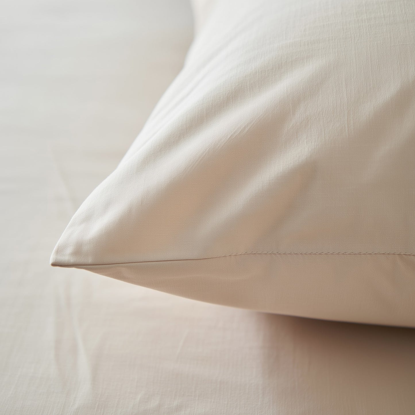 Calm Loft Pillow